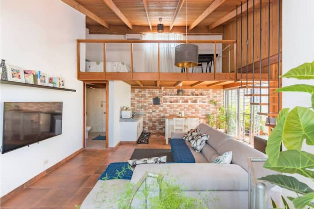 Photo of Livingroom in Alma Rosa