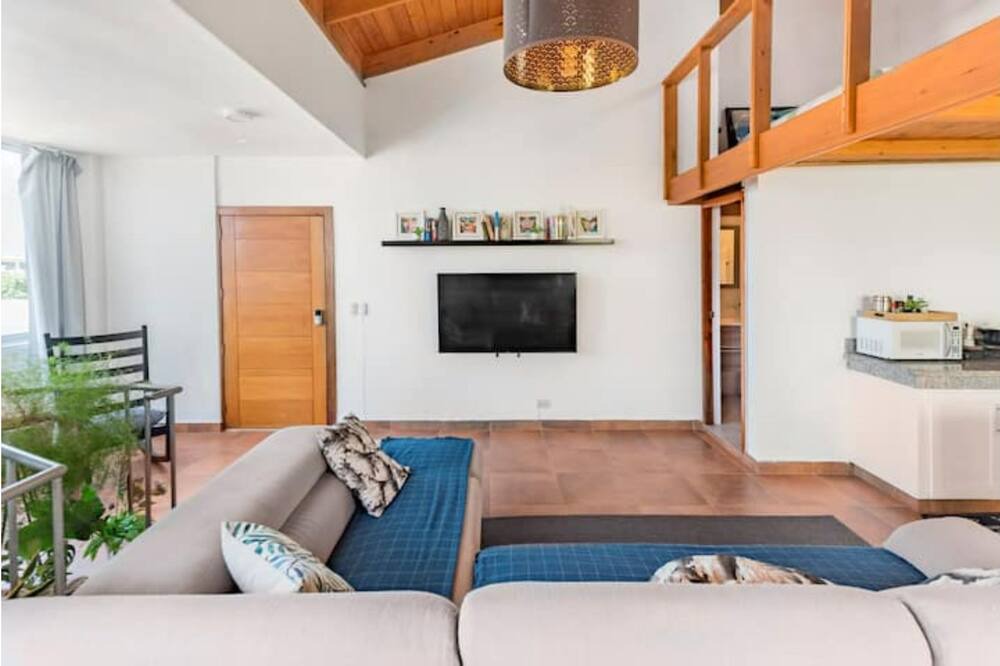Photo of Livingroom in Alma Rosa
