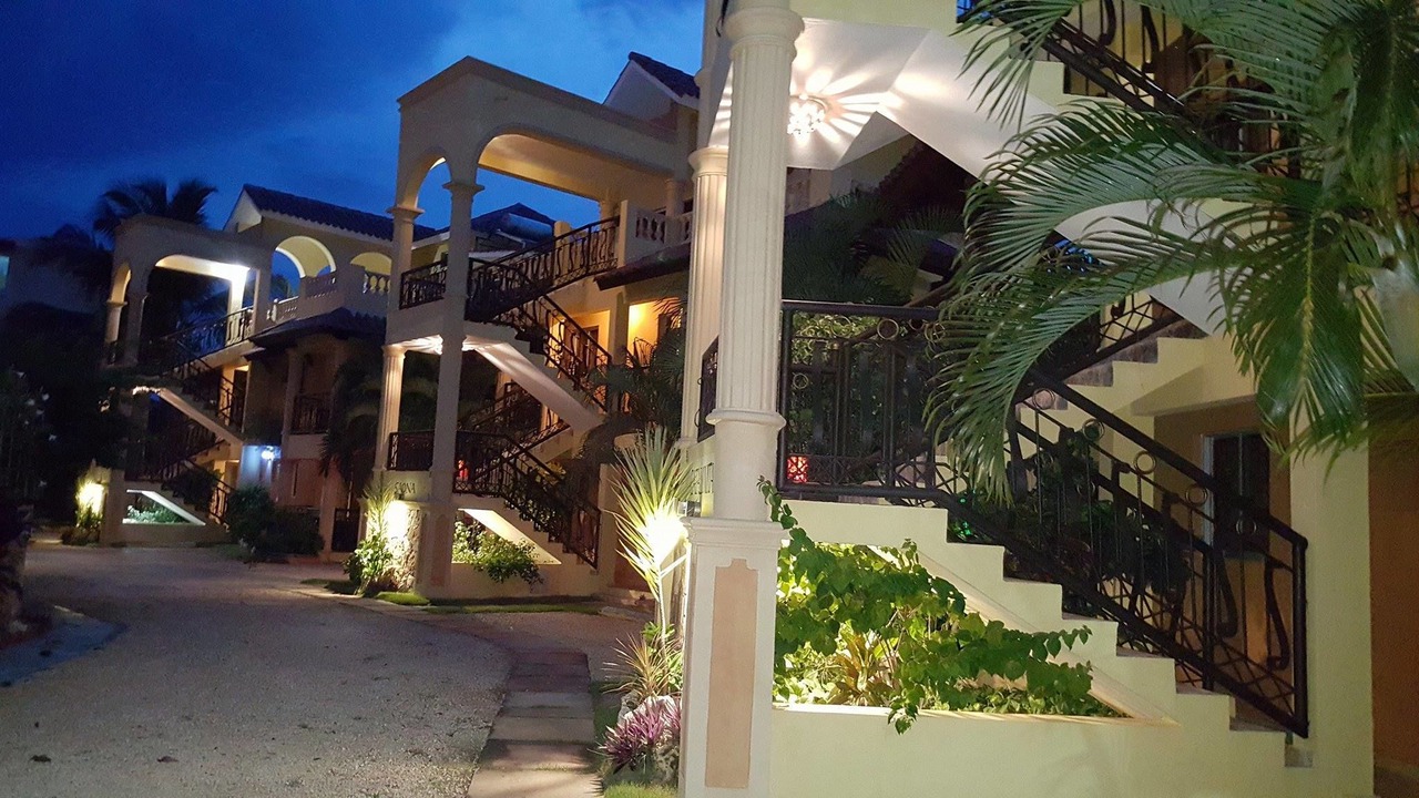 Photo of Buildings in Los Melones