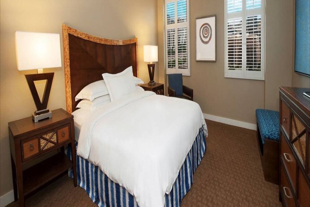 Photo of Bedroom in Waikiki