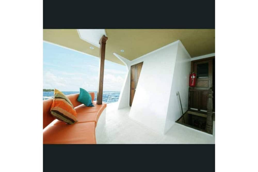 Photo of Bedroom in Vaavu Atoll