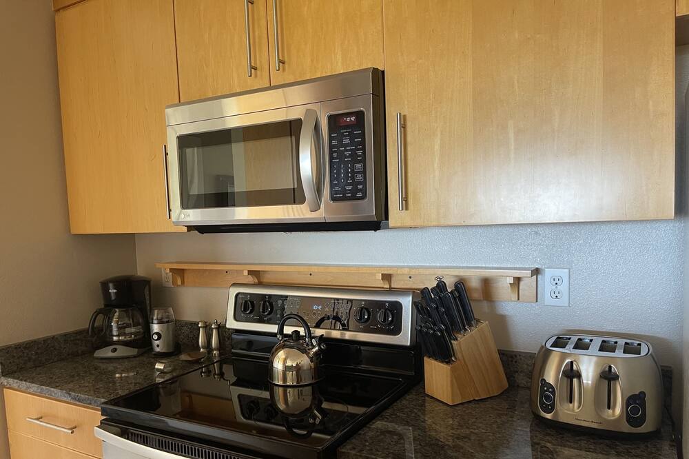 Photo of Kitchen in Maunaloa