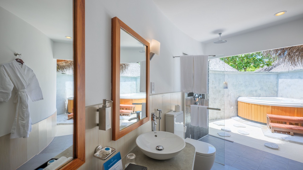 Photo of Bedroom in Kuramathi Island