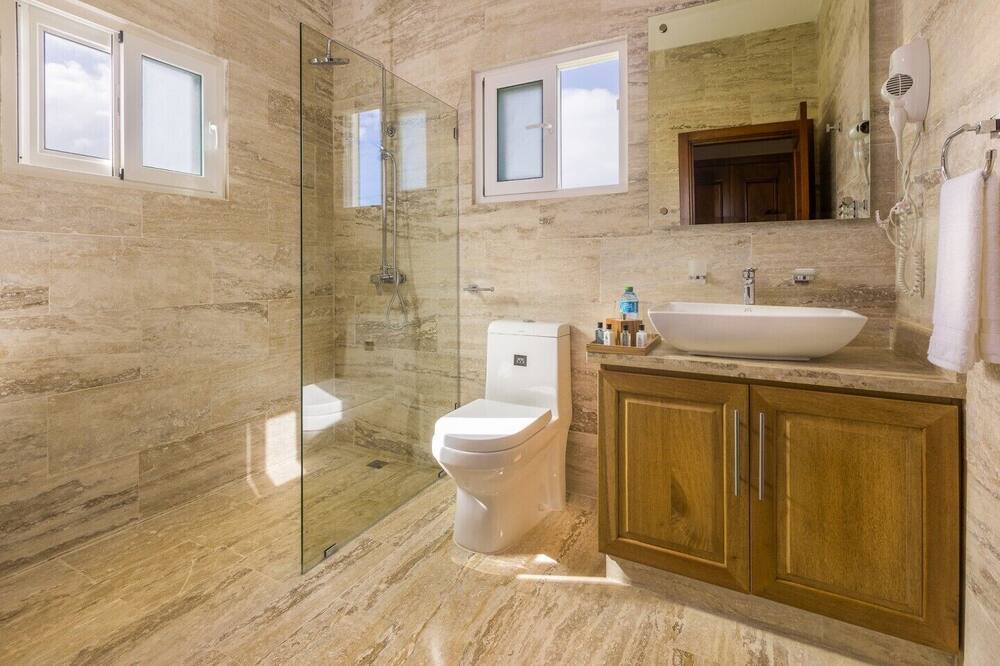 Photo of Bathroom in La Esplanada