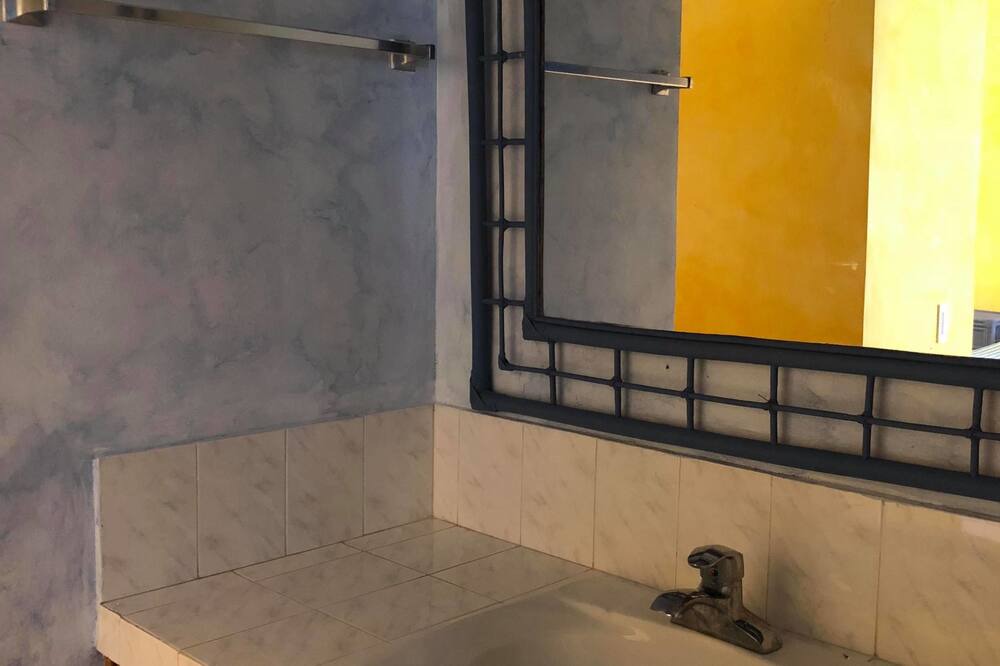 Photo of Bathroom in El Callejon
