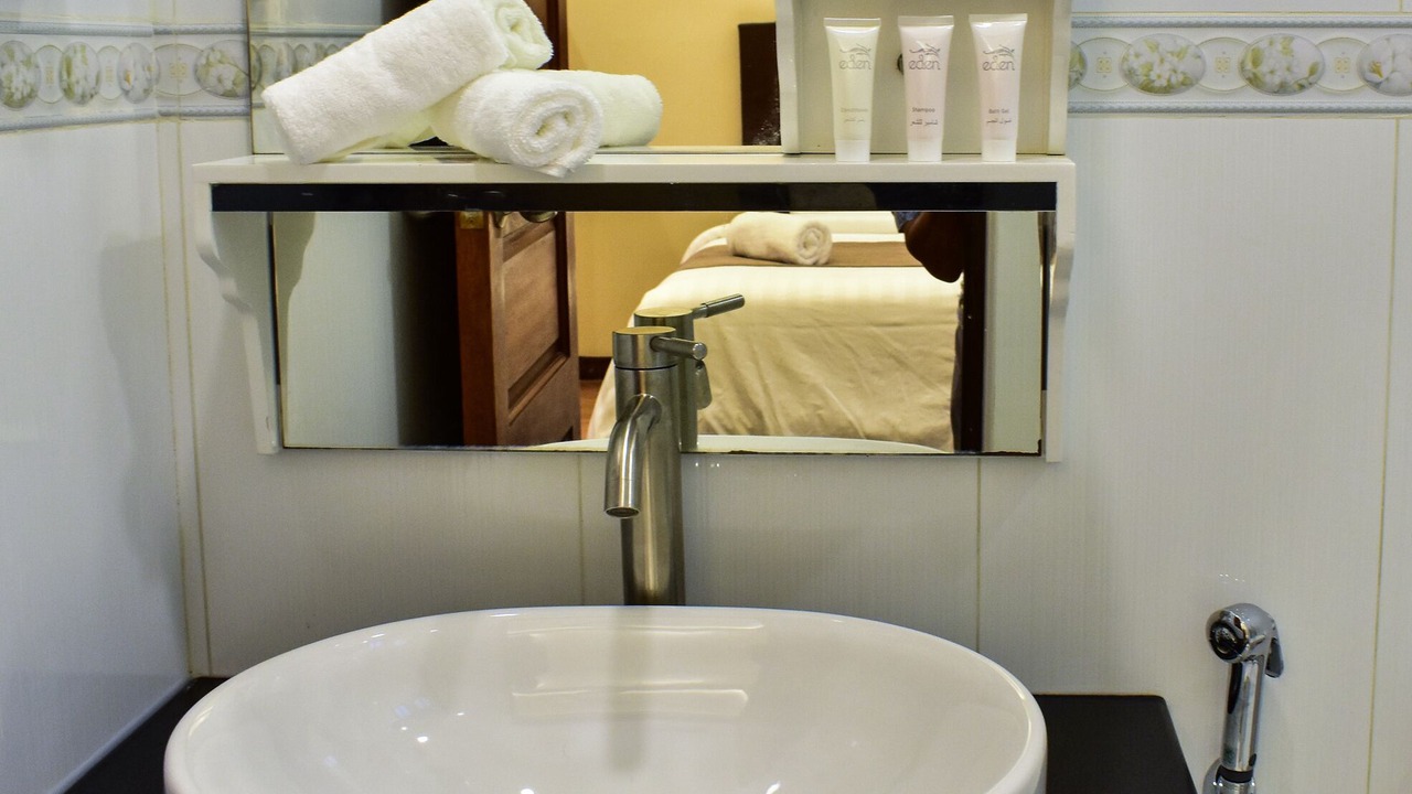 Photo of Bathroom in Fuvahmulah