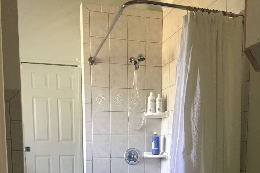 Photo of Bathroom in Waimanalo Beach
