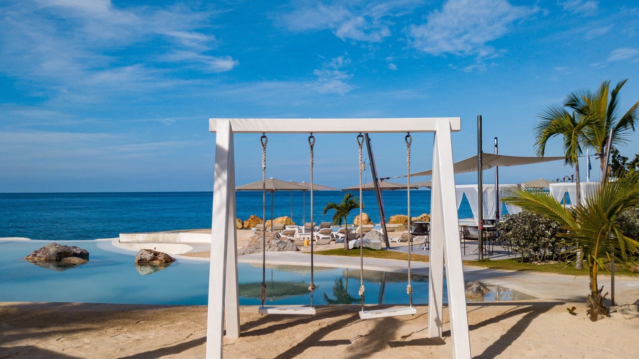 Photo of Others in Dominicus