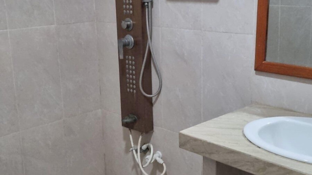 Photo of Bathroom in Vaadhoo