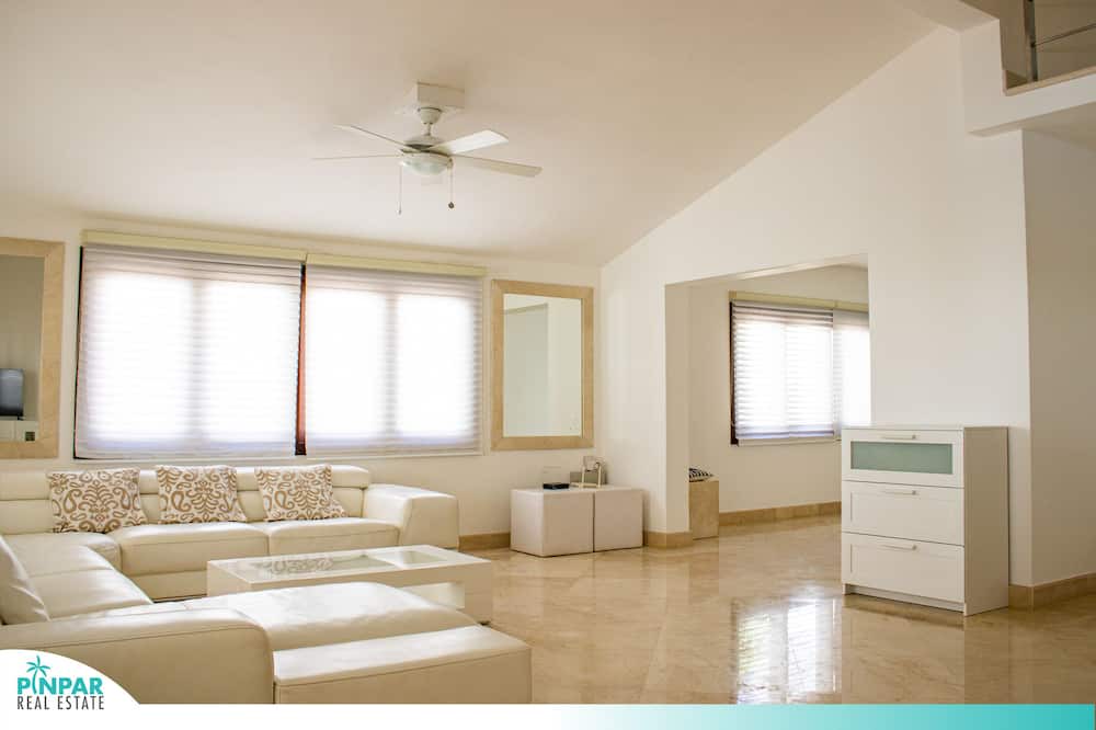 Photo of Livingroom in Playa Bibijagua