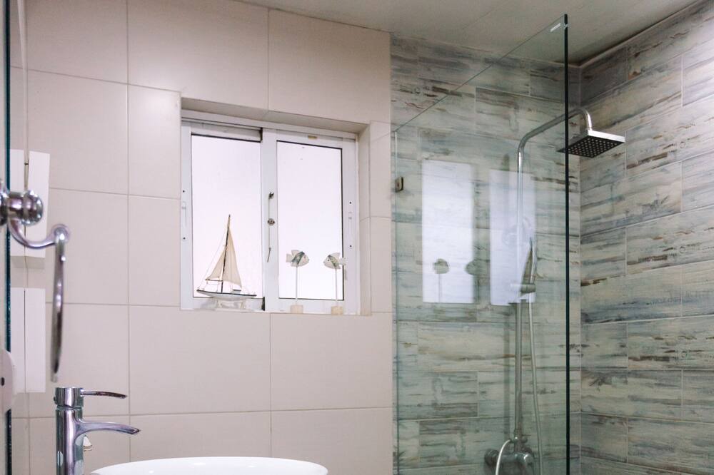 Photo of Bathroom in Dominicus