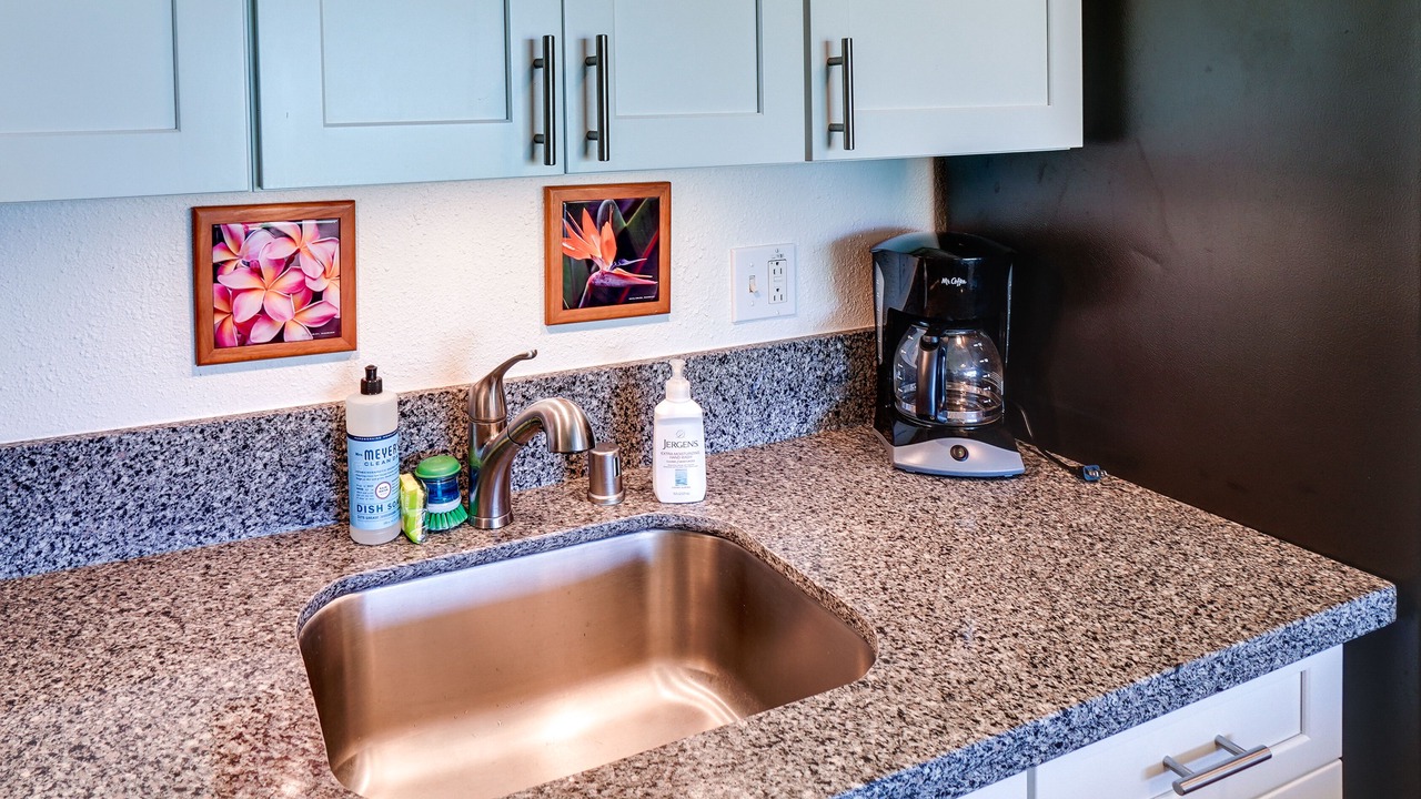 Photo of Kitchen in Kaunakakai