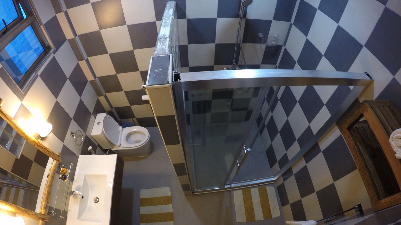 Photo of Bathroom in Hanimaadhoo
