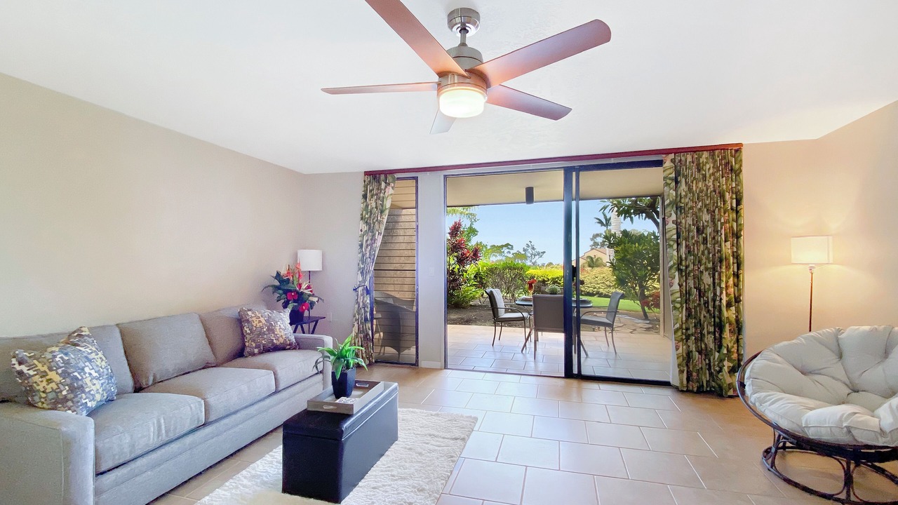 Photo of Livingroom in Waikoloa Village