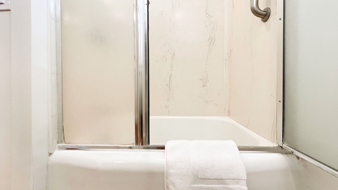 Photo of Bathroom in Waikiki