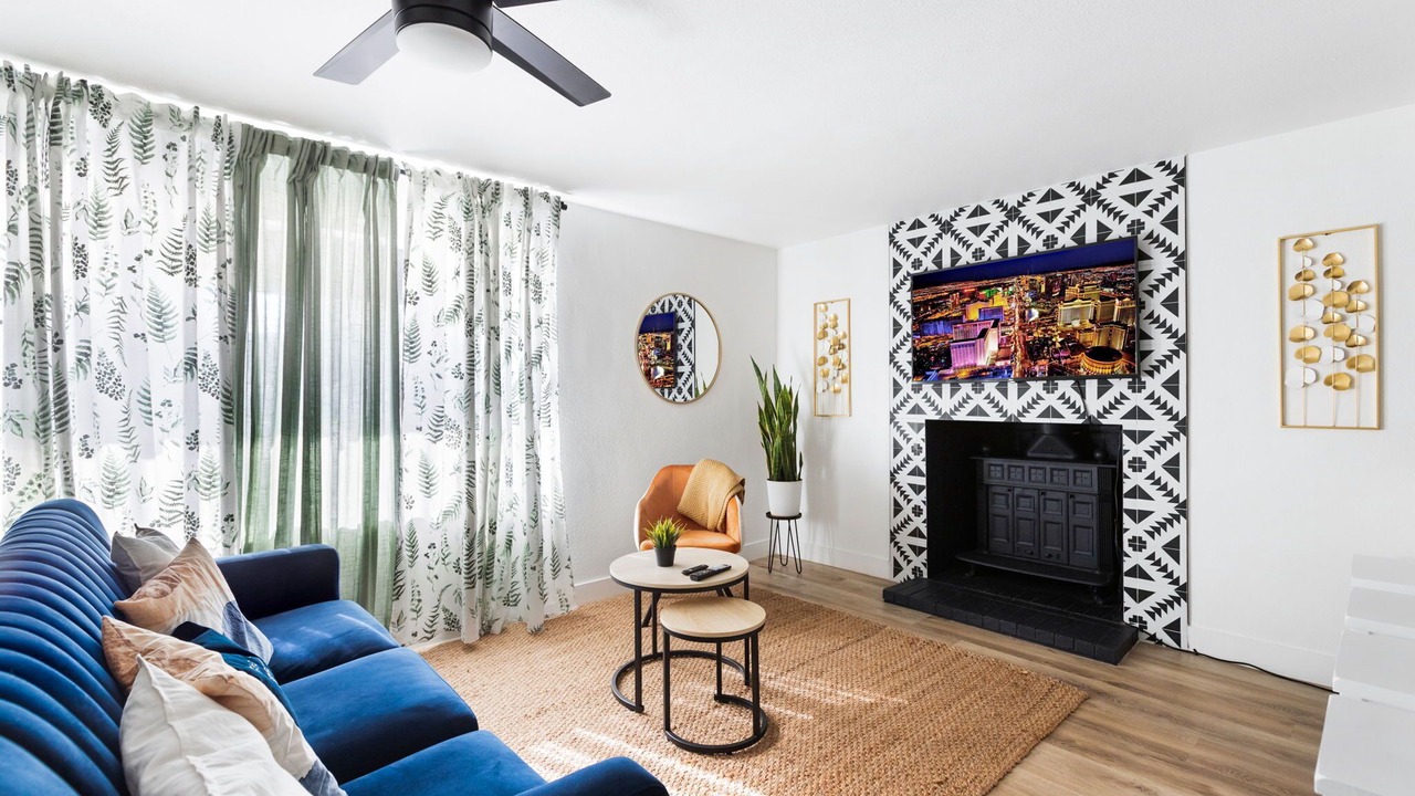 Photo of Livingroom in Rancho Oakey