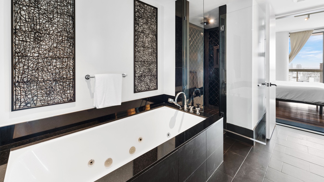 Photo of Bathroom in City Center