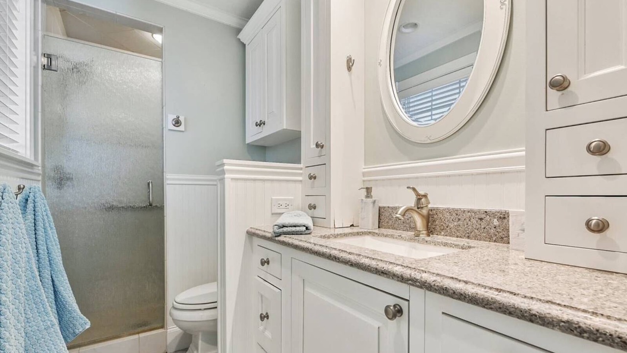 Photo of Bathroom in Cottonwood Heights