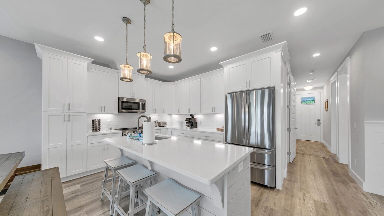 Photo of Kitchen in Laguna Beach Estates