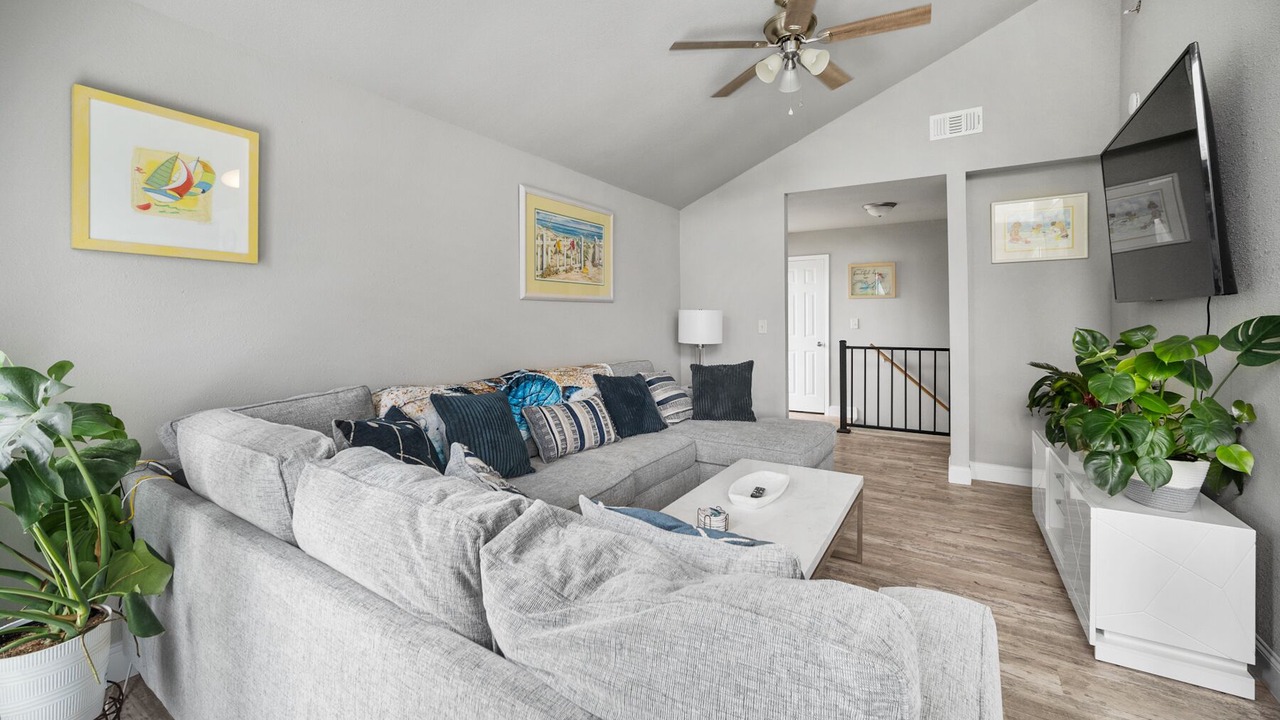 Photo of Livingroom in Laguna Beach Estates