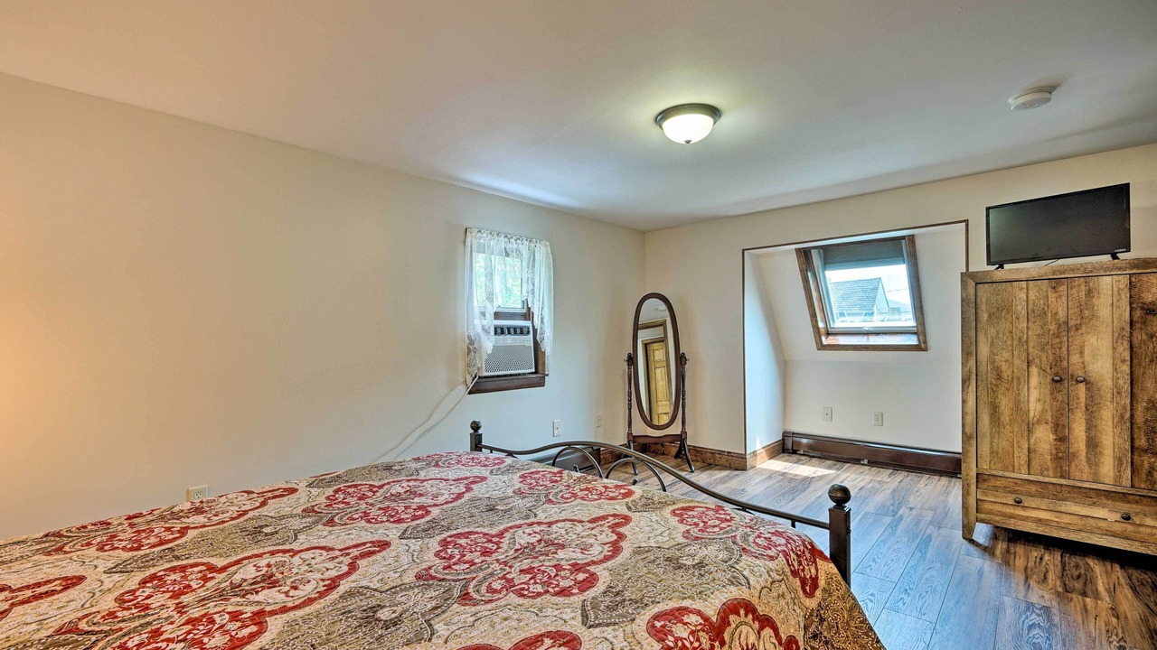 Photo of Bedroom in Bolton Landing