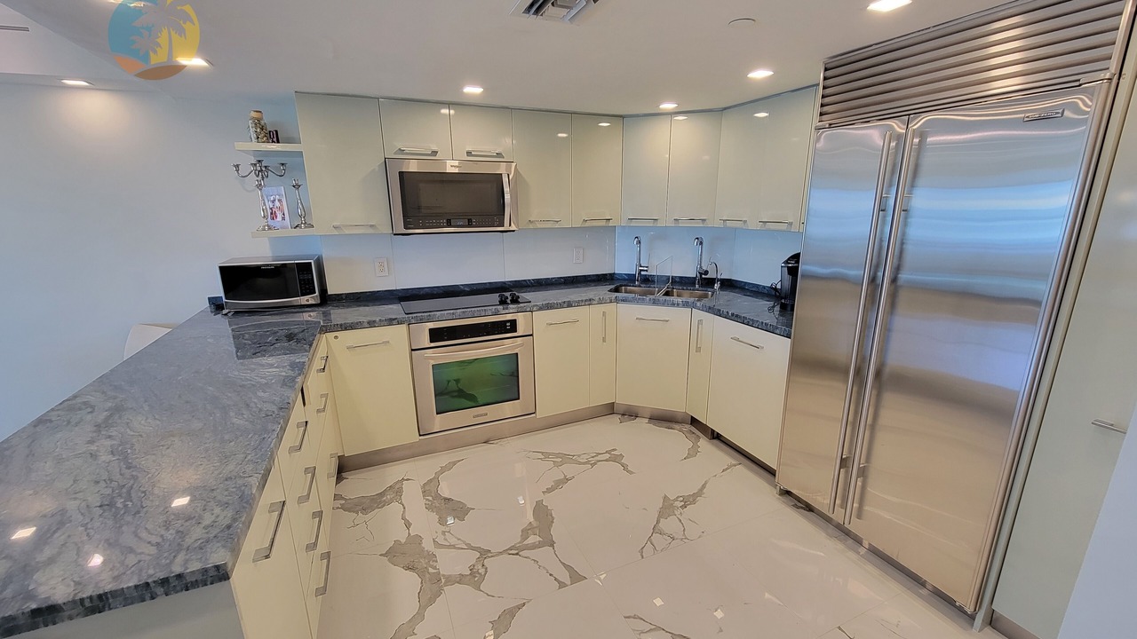 Photo of Kitchen in Mid Beach
