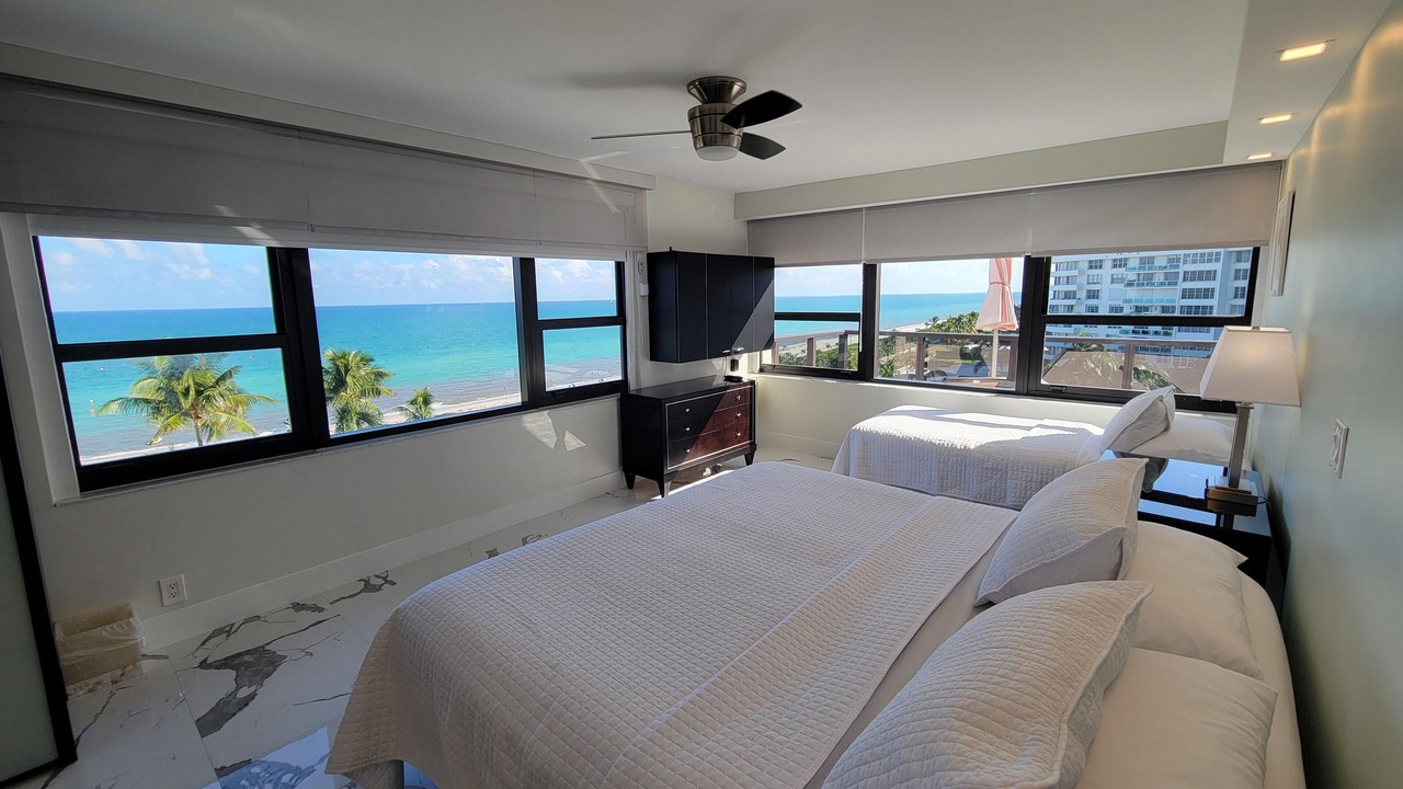 Photo of Bedroom in Mid Beach