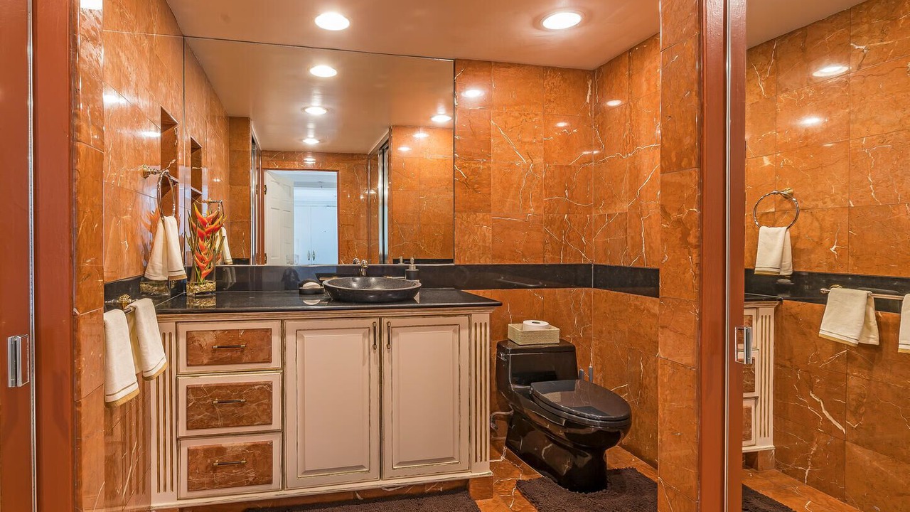 Photo of Bathroom in Waialae Iki