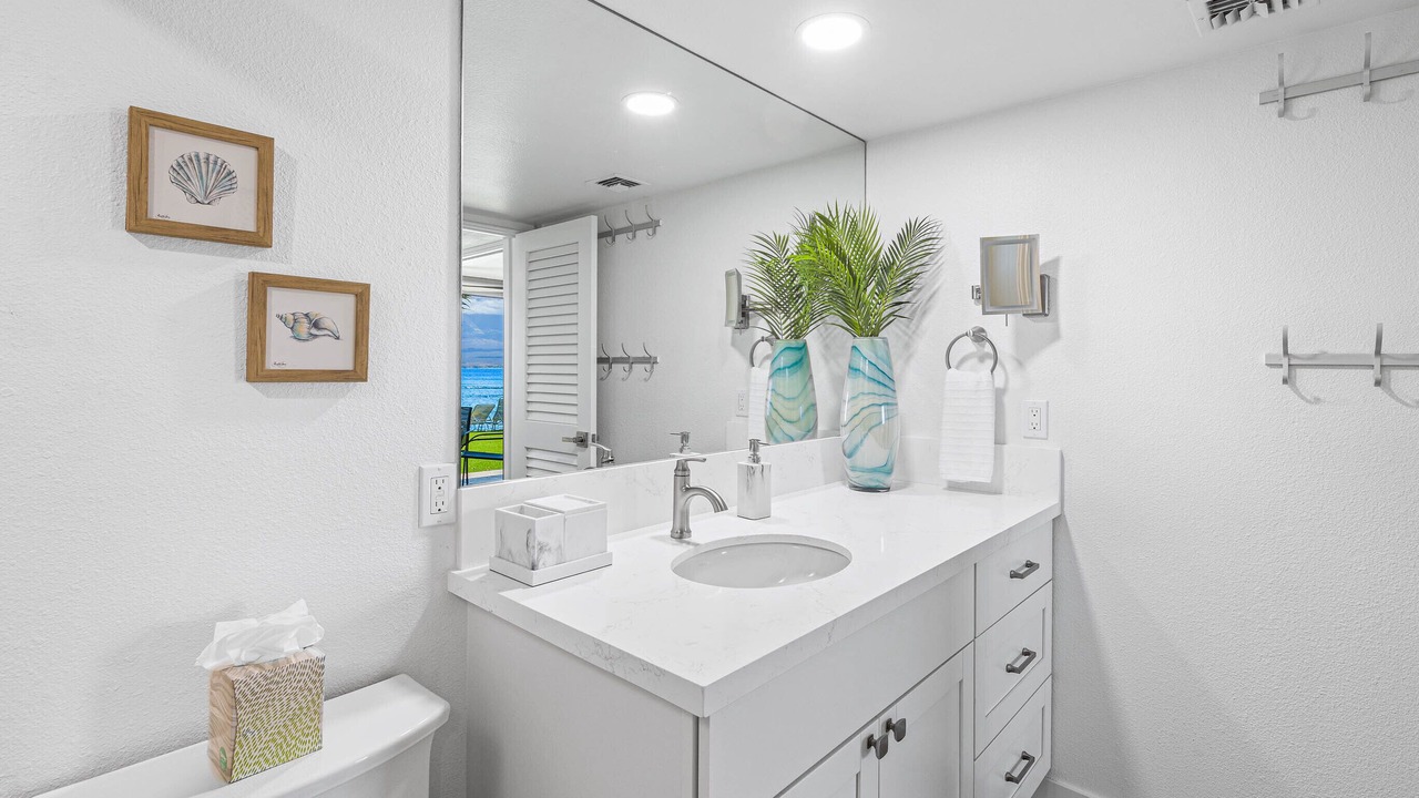 Photo of Bathroom in Maalaea