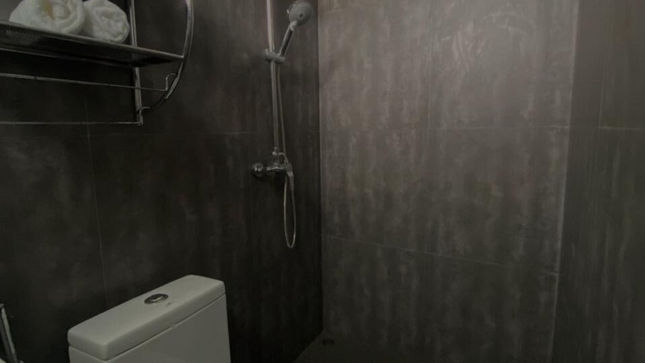 Photo of Bathroom in Dharavandhoo