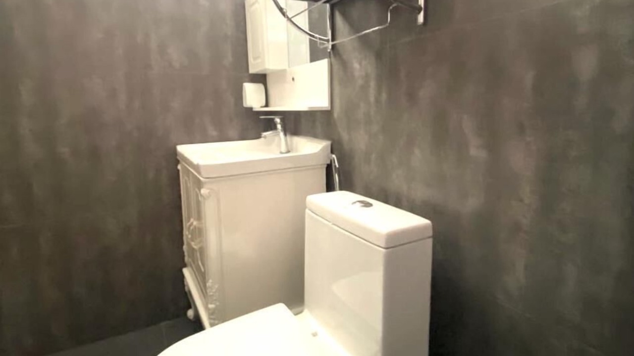 Photo of Bathroom in Dharavandhoo
