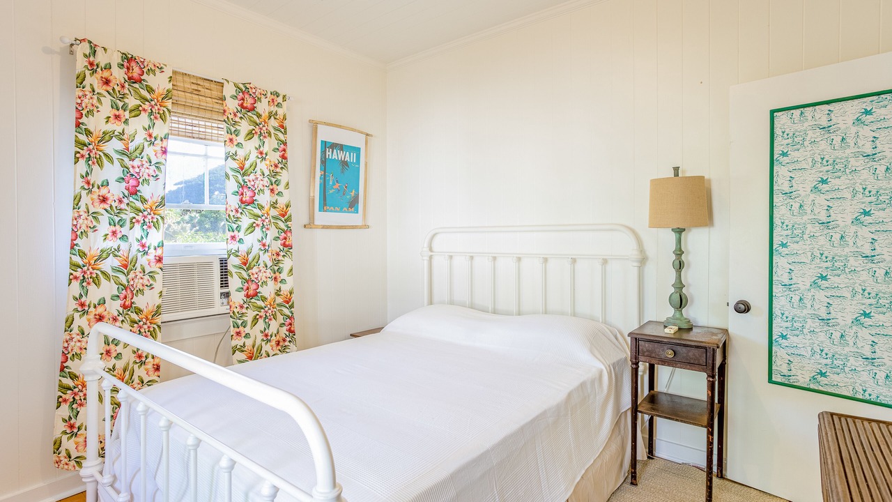 Photo of Bedroom in Diamond Head - Kapahulu - St. Louis