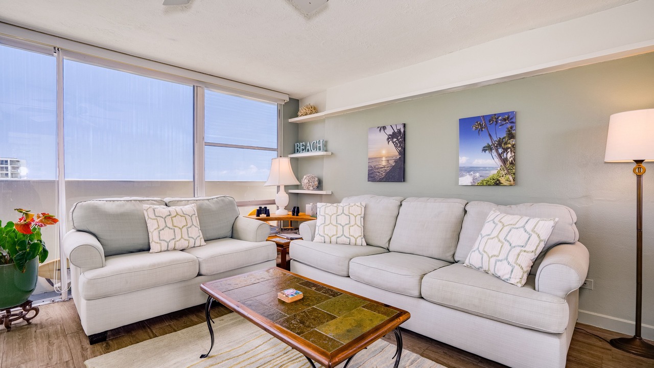 Photo of Livingroom in Diamond Head - Kapahulu - St. Louis