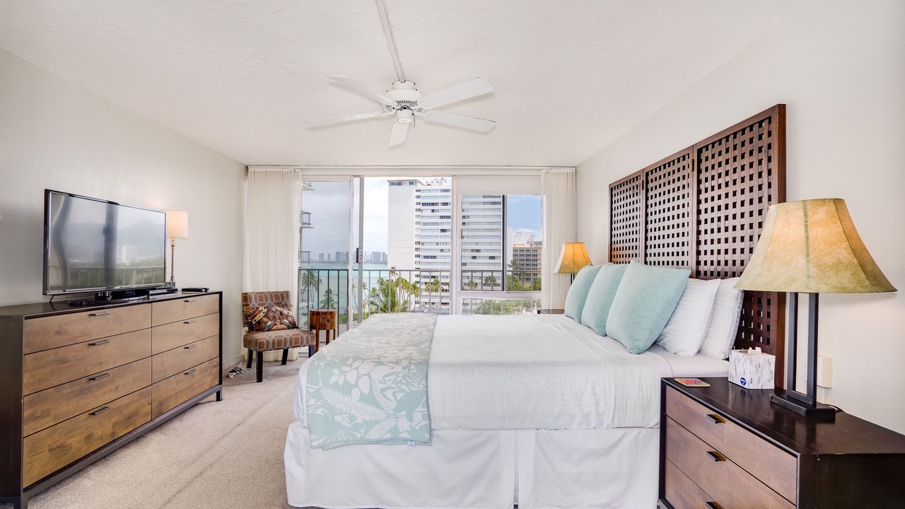 Photo of Bedroom in Diamond Head - Kapahulu - St. Louis