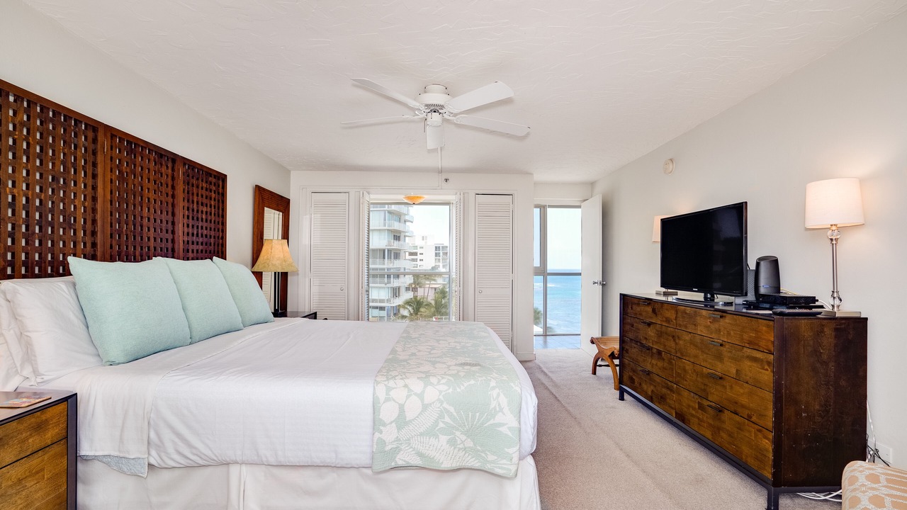 Photo of Bedroom in Diamond Head - Kapahulu - St. Louis