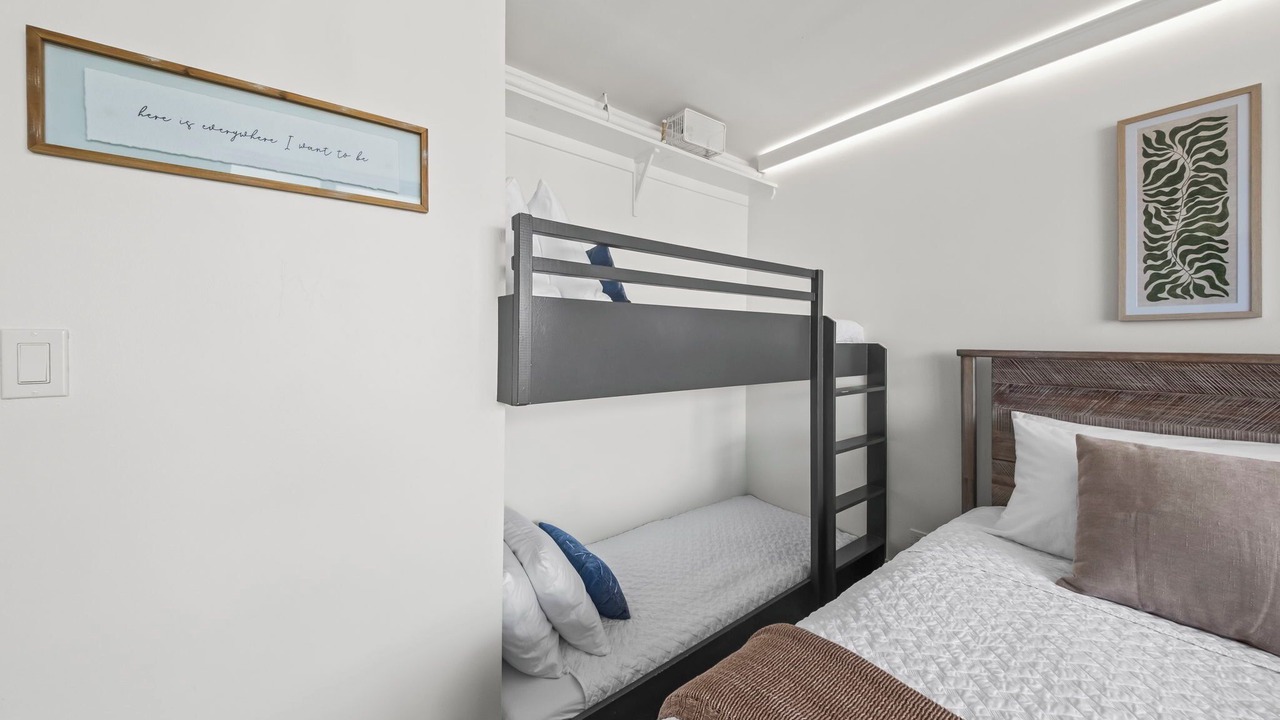 Photo of Bedroom in Waikiki