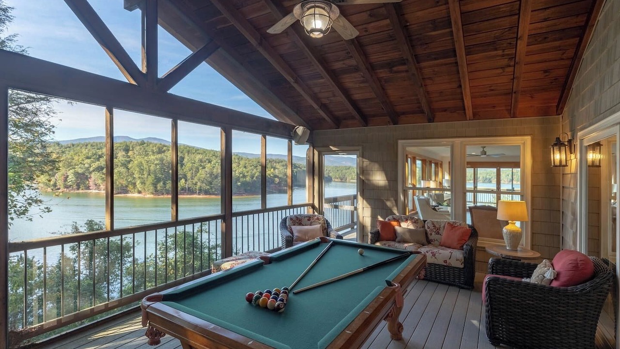 Photo of Patio Balcony in Lakeview Hills