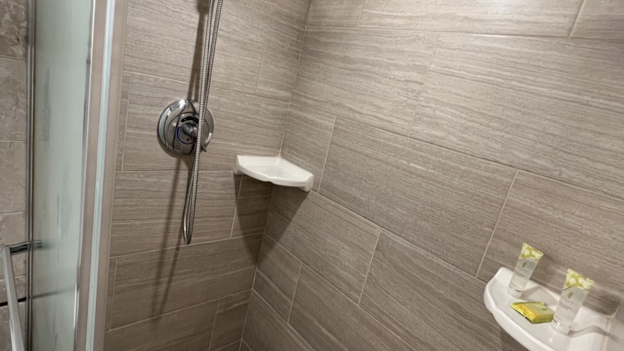 Photo of Bathroom in Waikiki