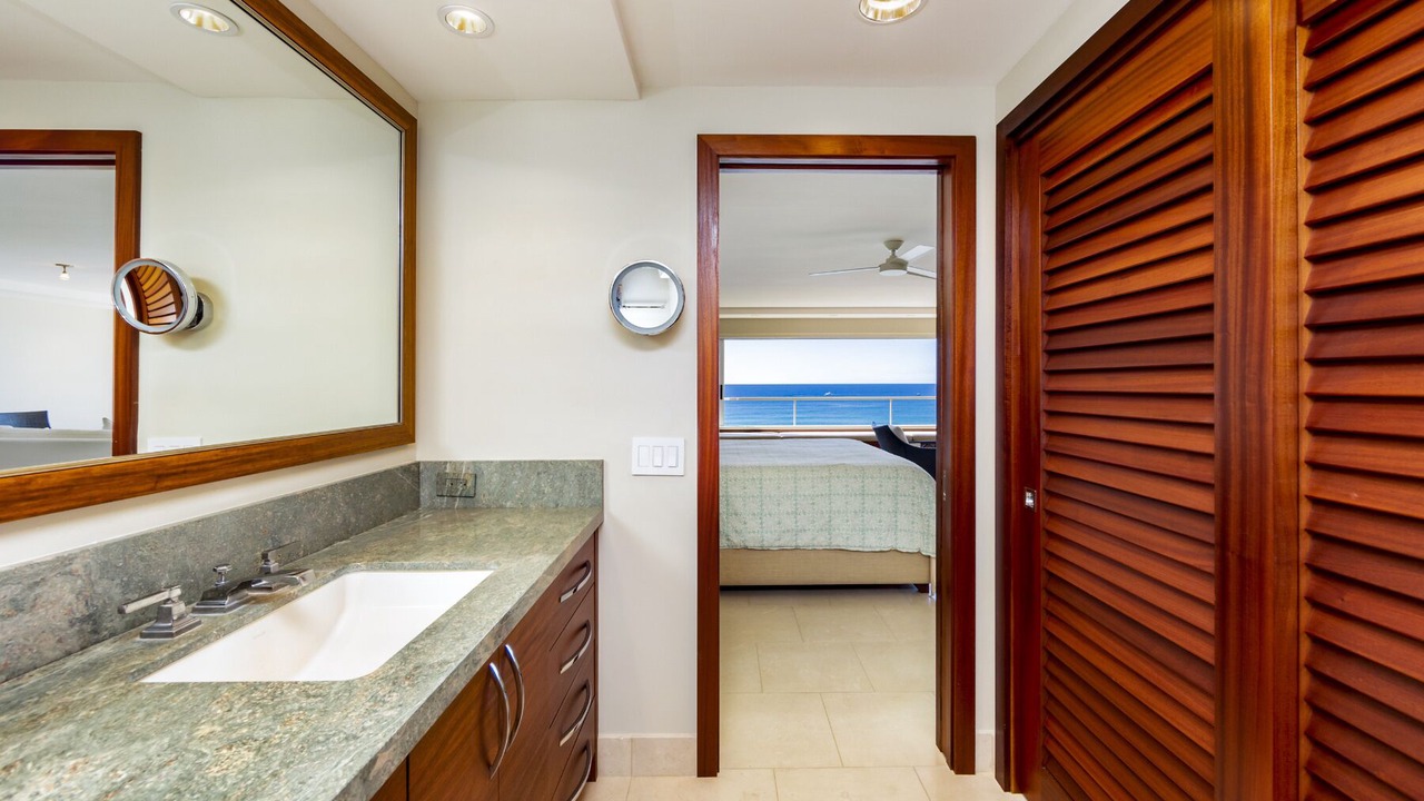 Photo of Bedroom in Diamond Head - Kapahulu - St. Louis