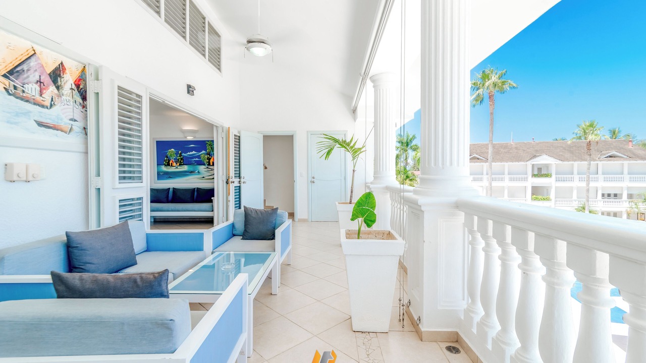 Photo of Patio Balcony in La Iglesia