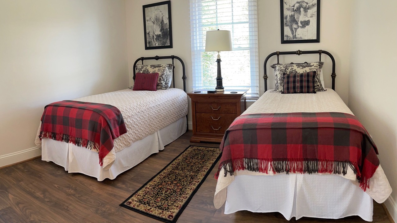 Photo of Bedroom in State Road