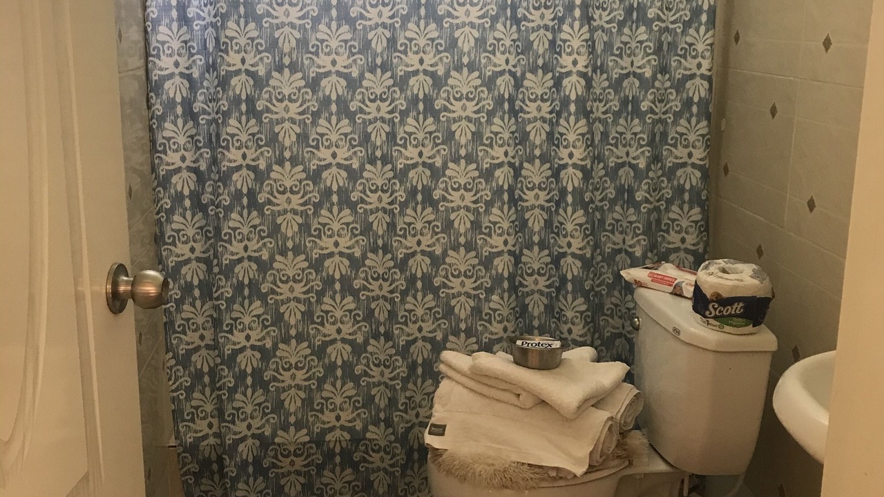 Photo of Bathroom in Veron