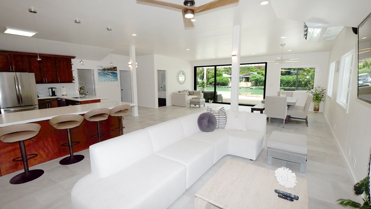 Photo of Livingroom in Hawaii Kai