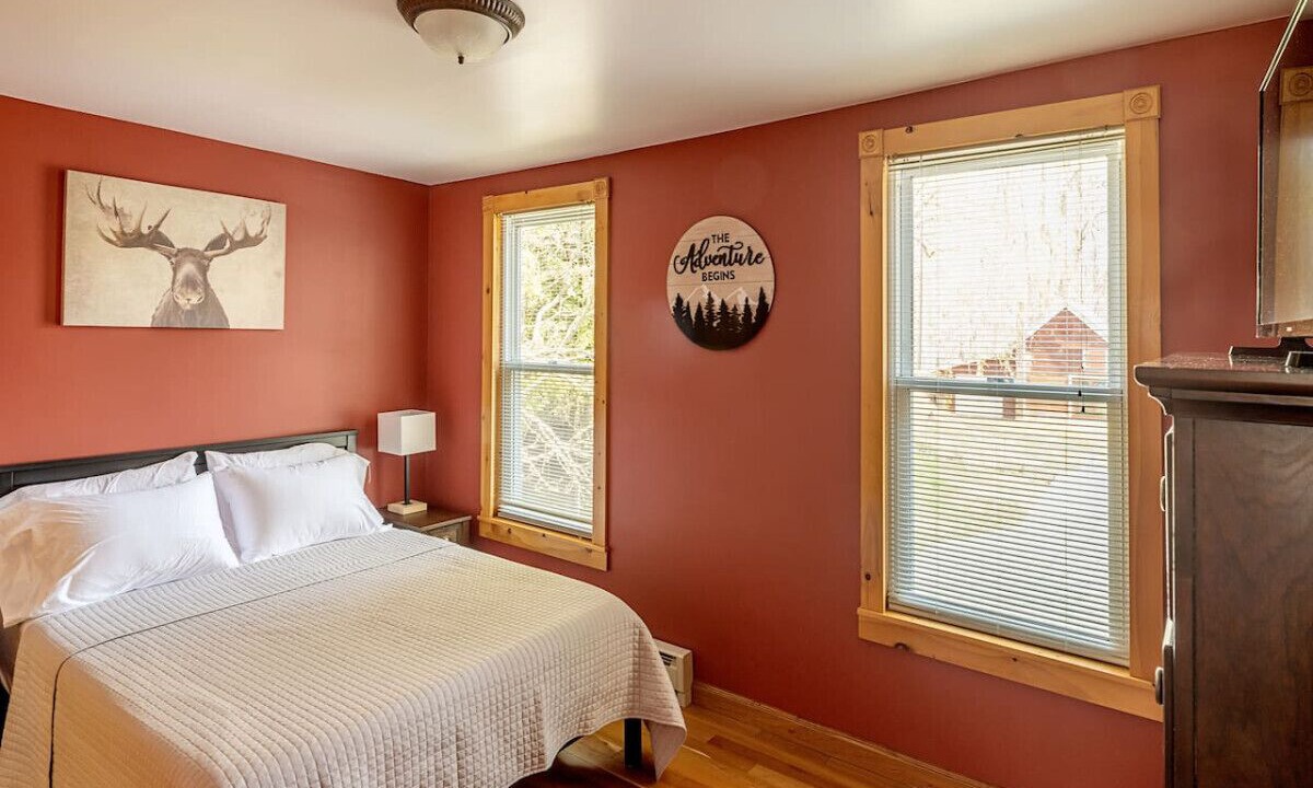 Photo of Bedroom in North Creek