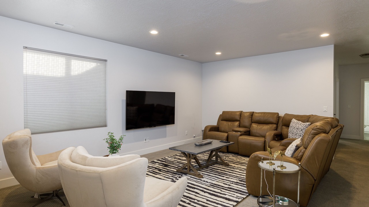 Photo of Livingroom in White City