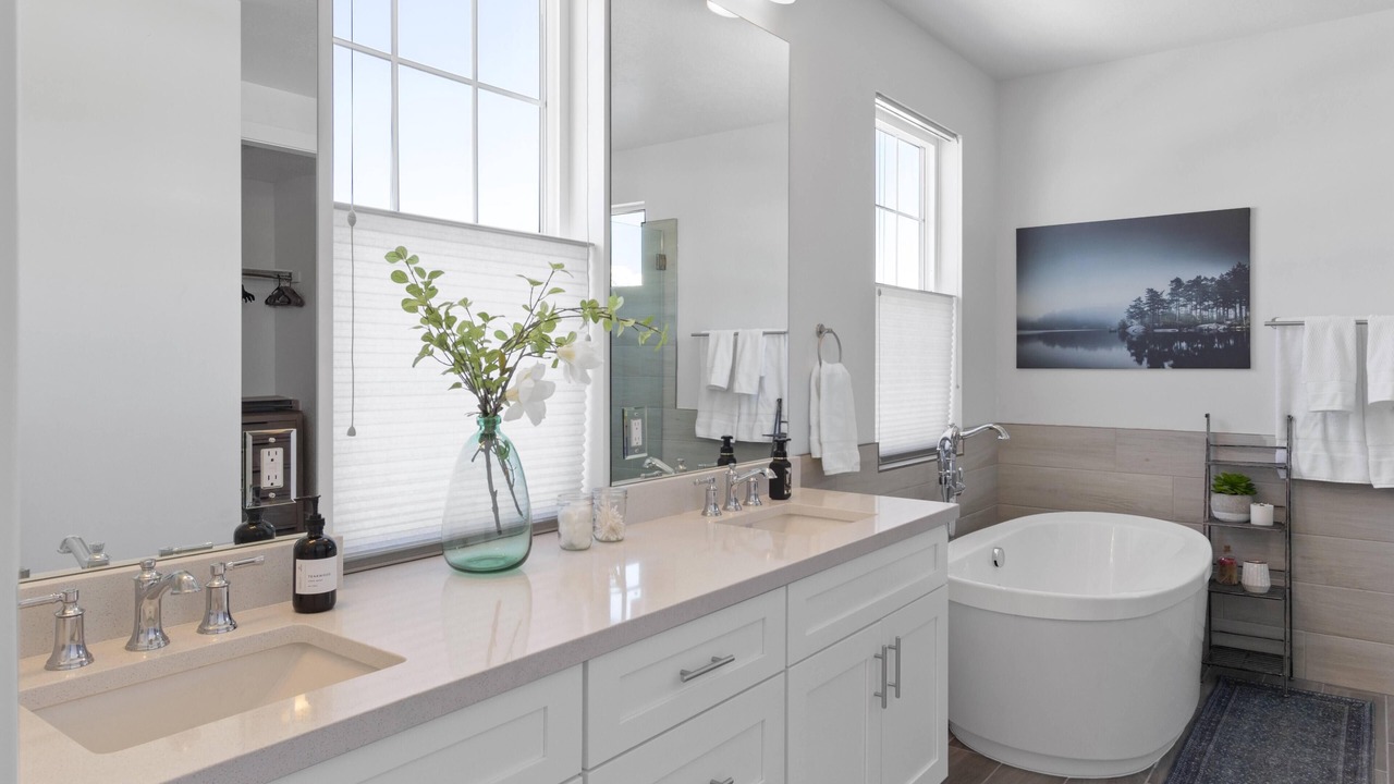 Photo of Bathroom in White City