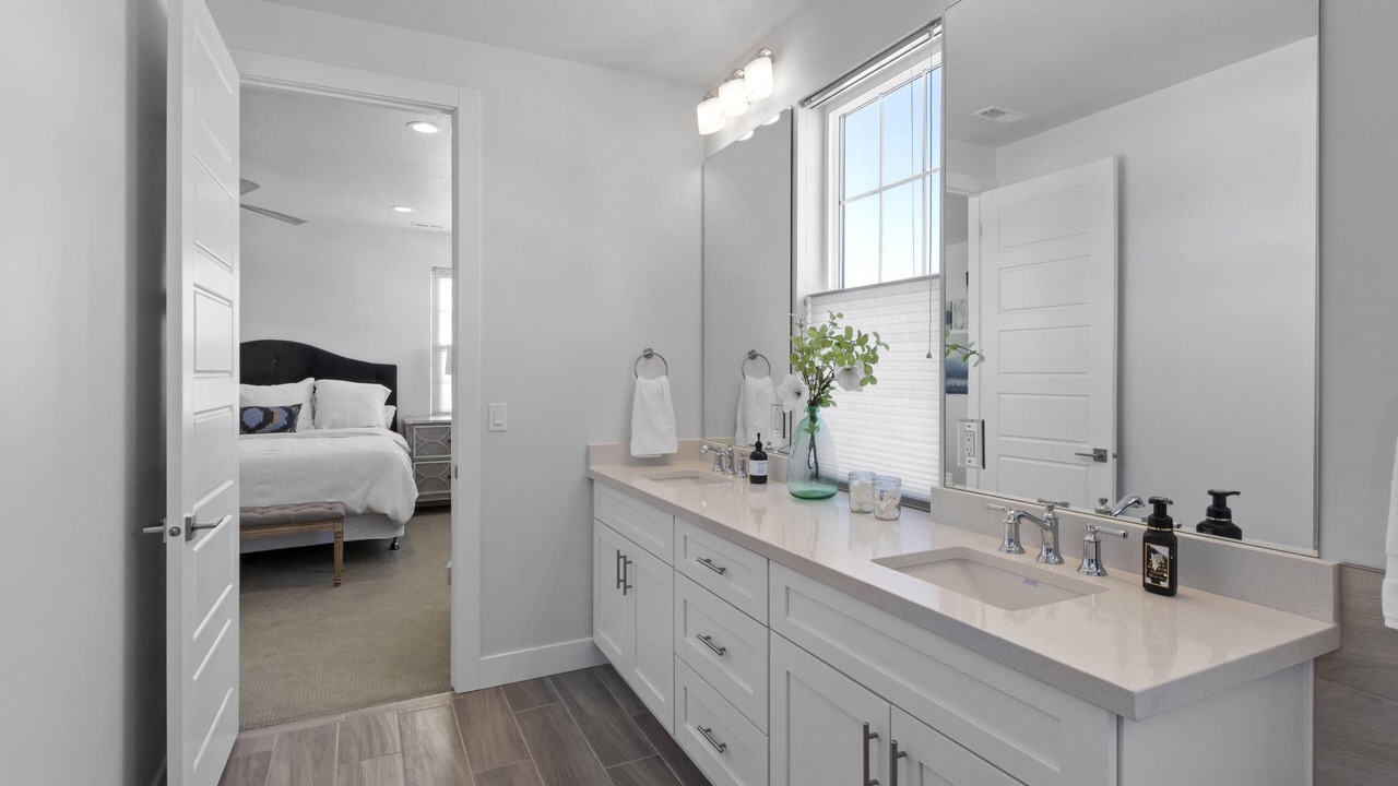 Photo of Bathroom in White City