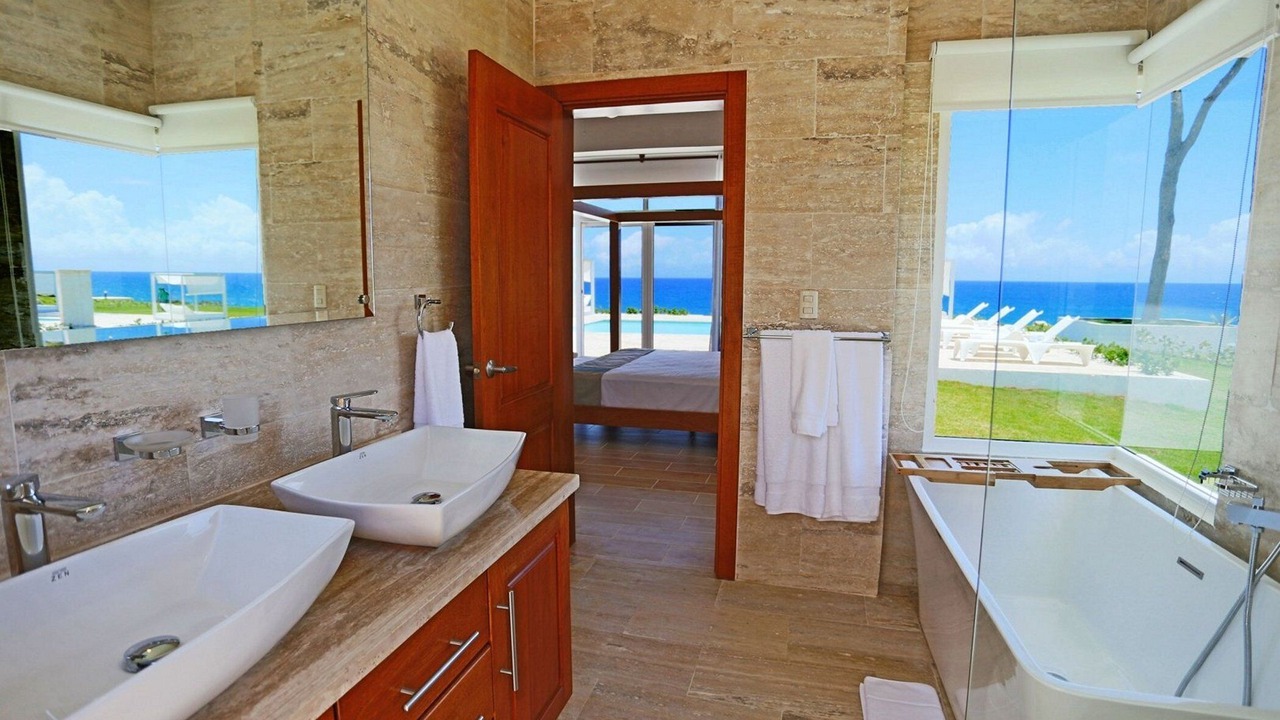 Photo of Bathroom in Playa Chiquita