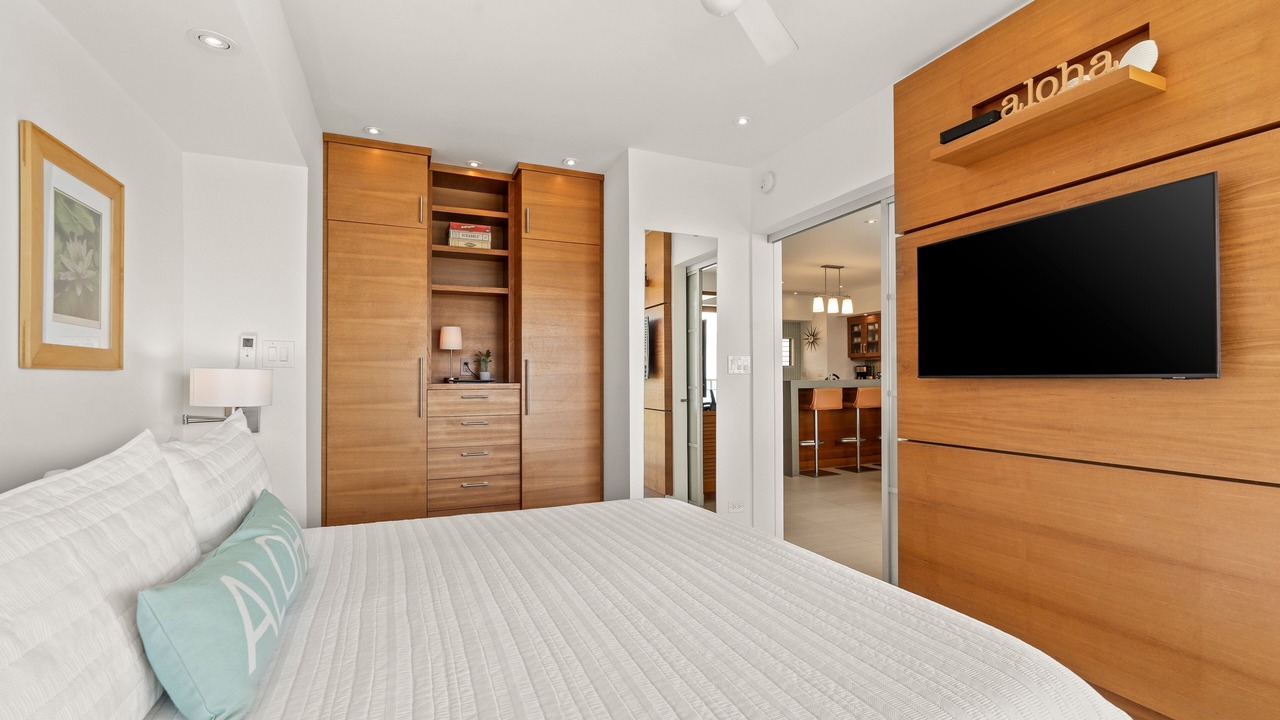 Photo of Bedroom in Waikiki