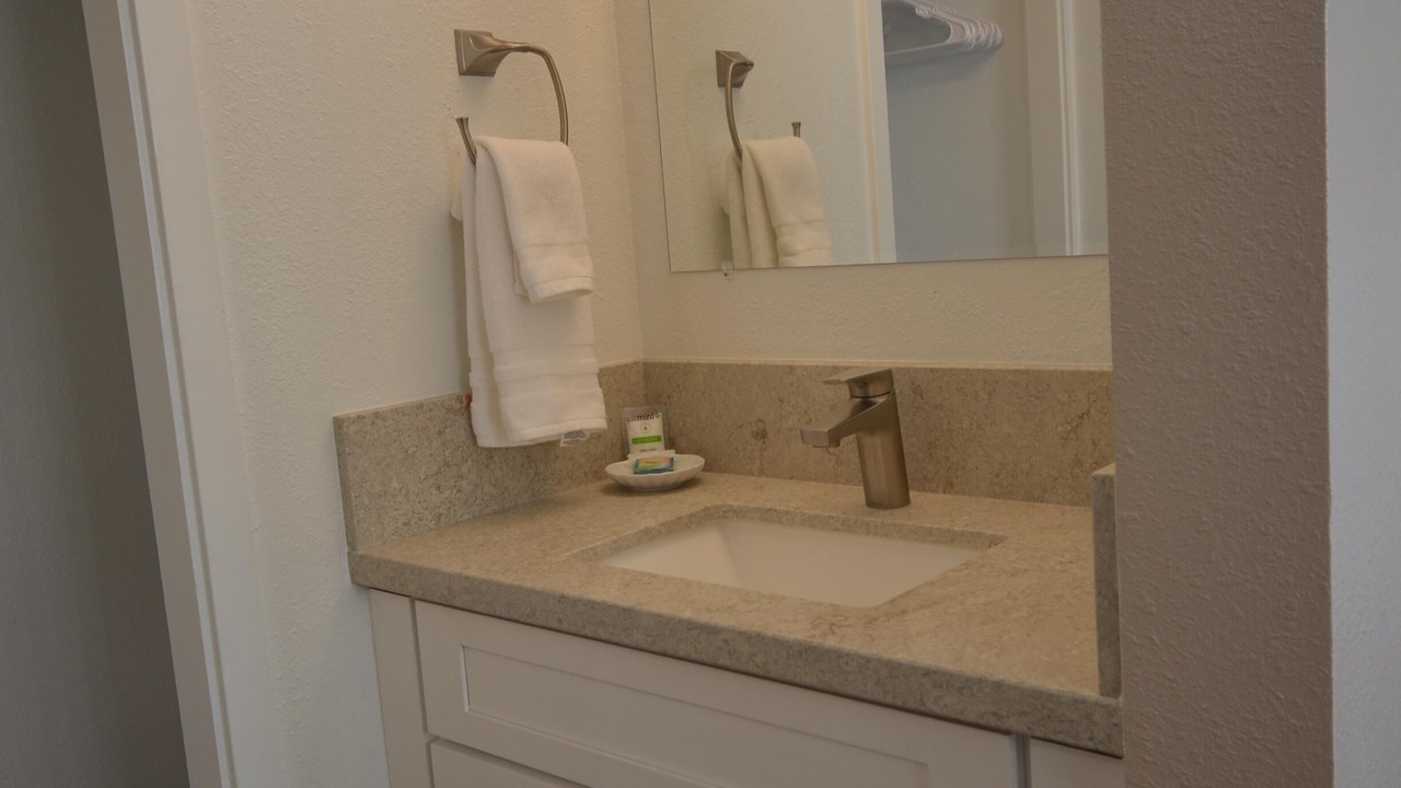 Photo of Bathroom in Waikiki